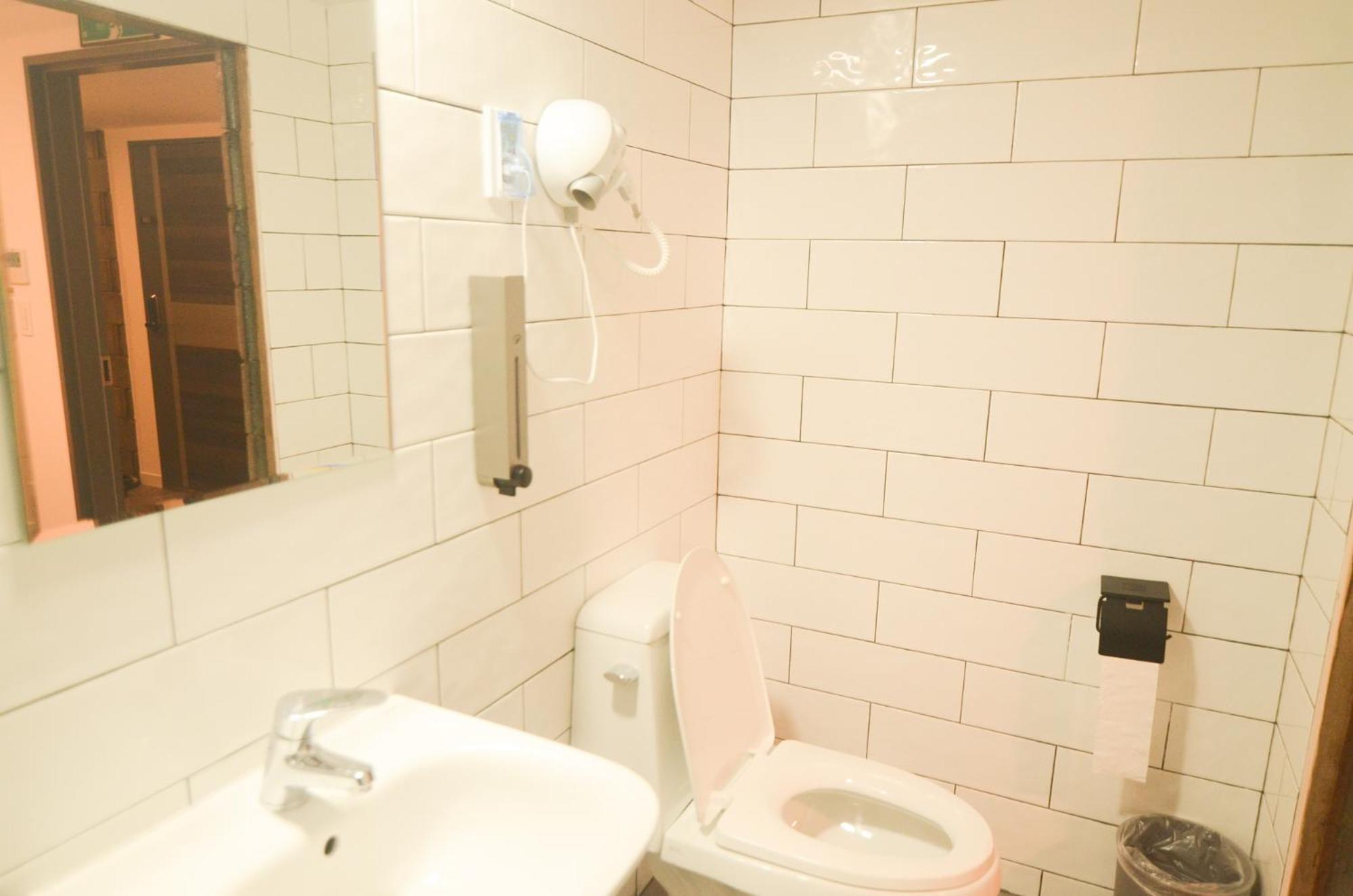 One Way Guesthouse Пусан Екстер'єр фото